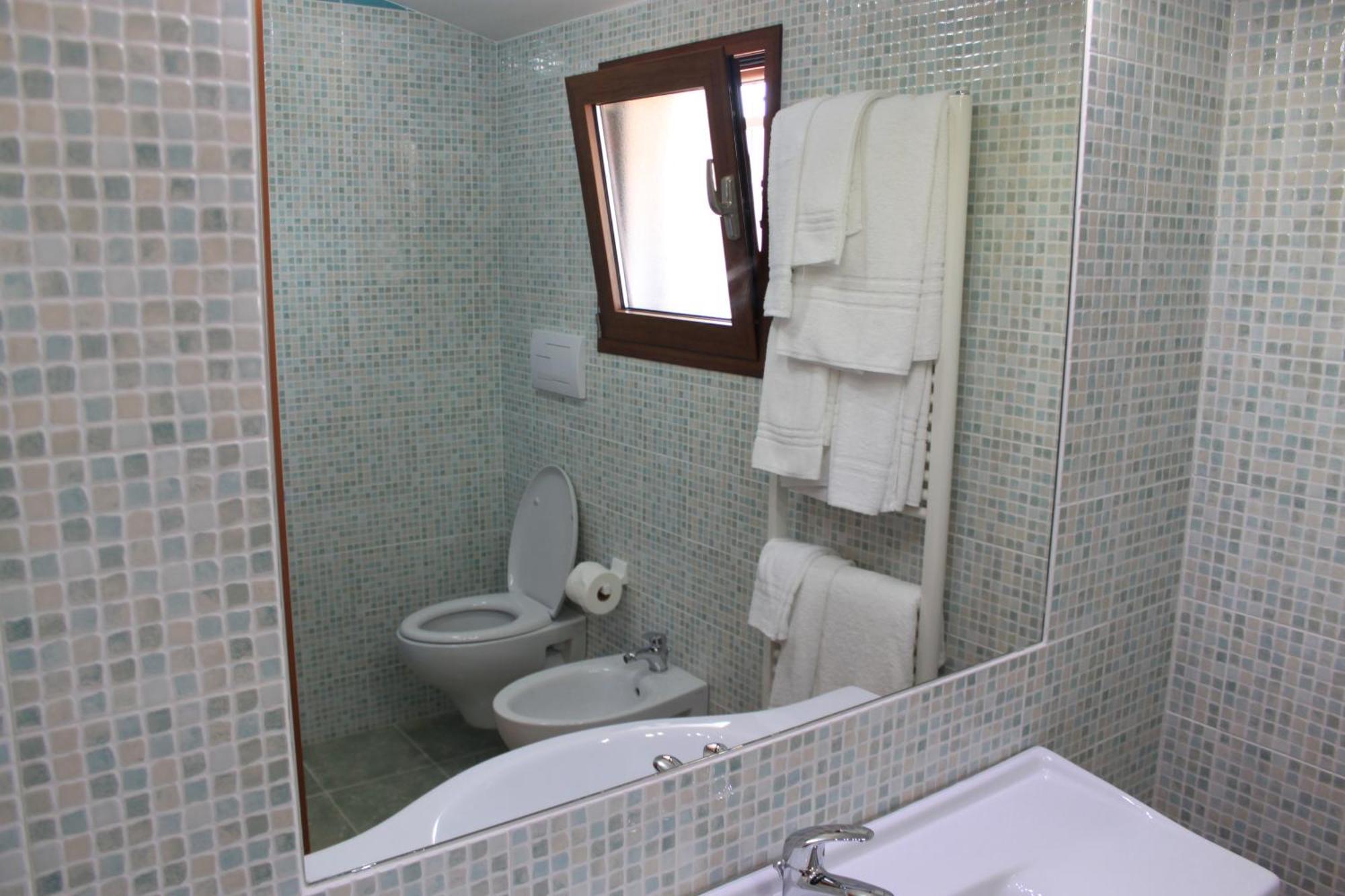 Borgo Cerasa Bed & Breakfast เวียสเต ภายนอก รูปภาพ
